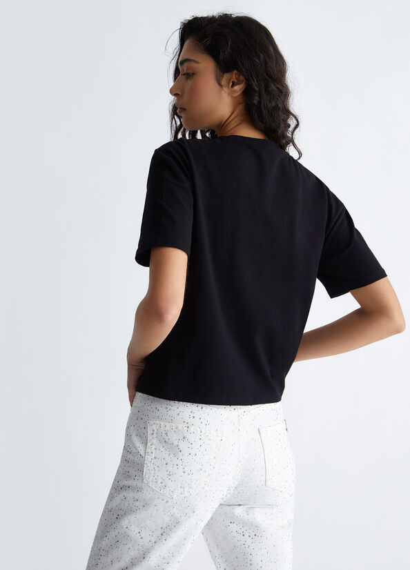 T-shirt ecosostenibile con ricamo