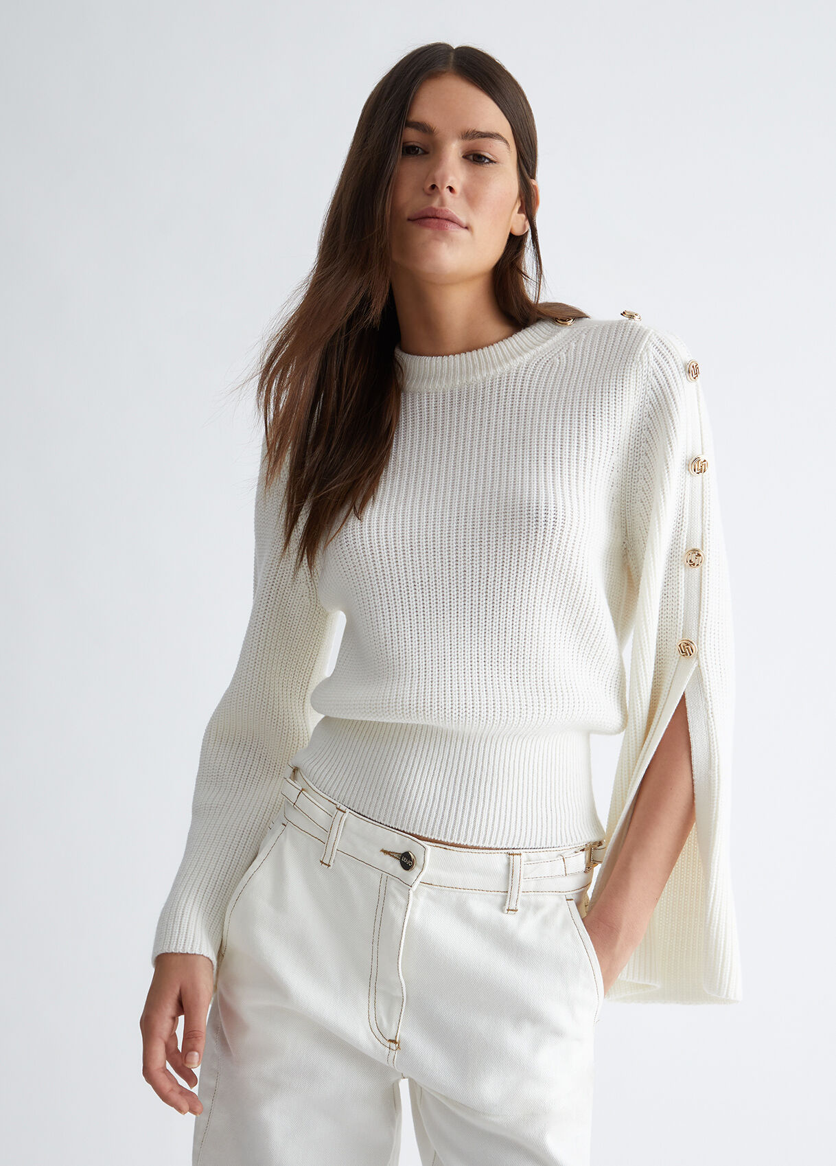 Wool blend jumper with buttons