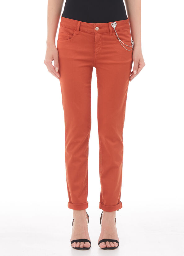 Pantalone skinny con spilla gioiello