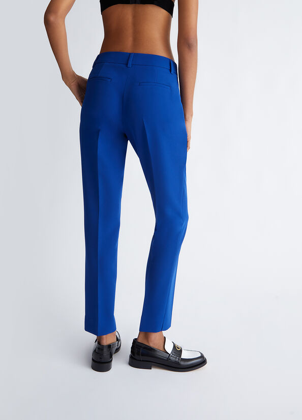 Pantaloni a sigaretta