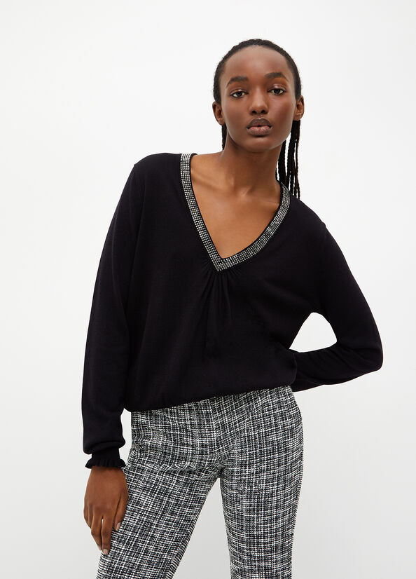 Maglia nera con strass