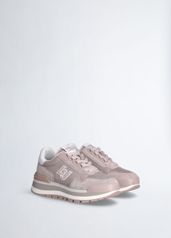 Sneakers in brighty mesh