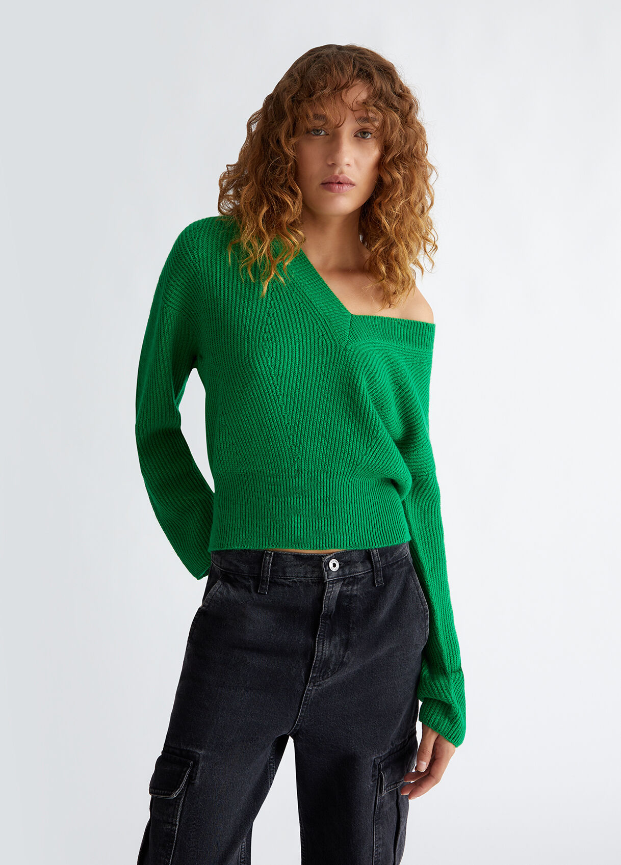 V-neck jumper