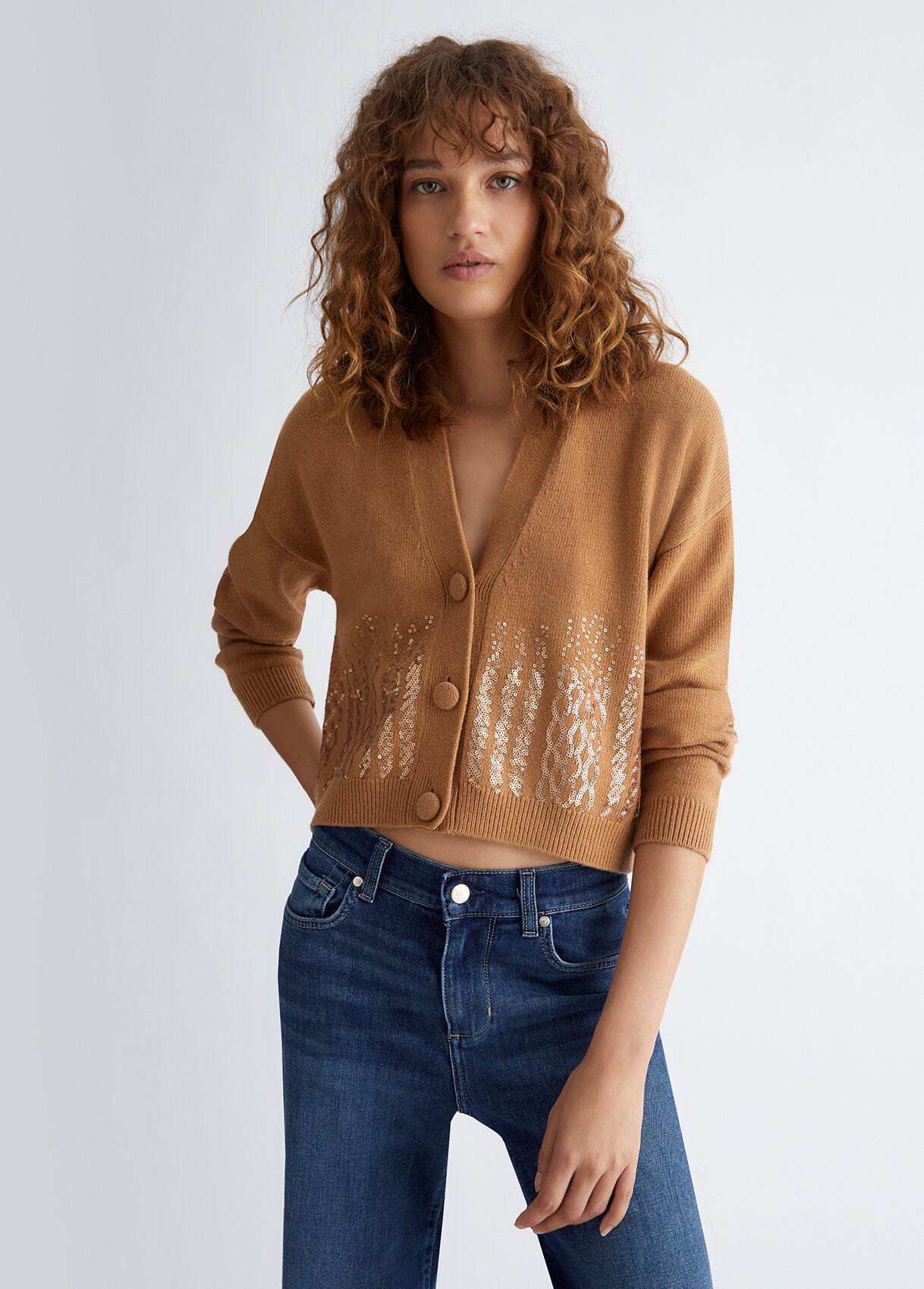 Eco-friendly cardigan with sequins