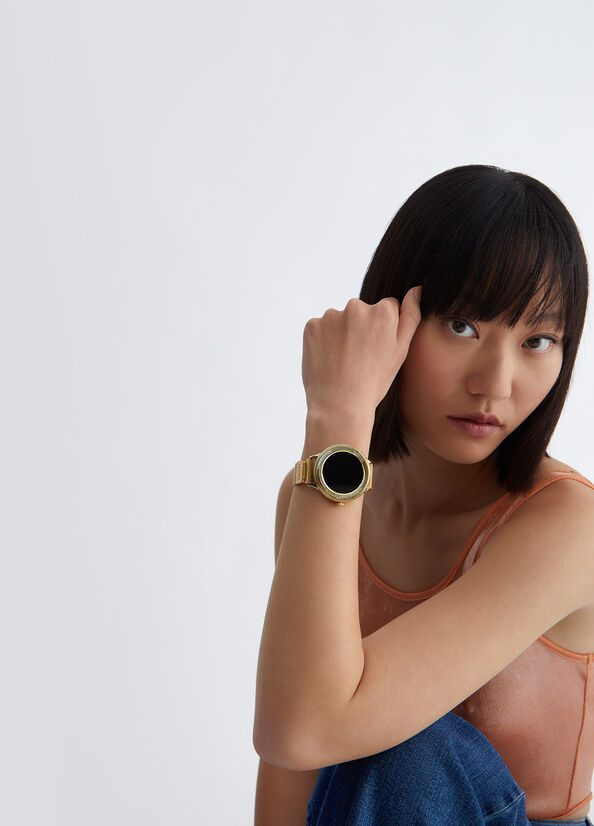 Smartwatch con cinturino in acciaio