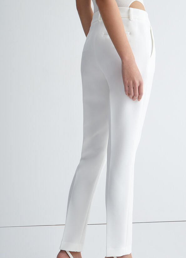 Pantaloni a sigaretta