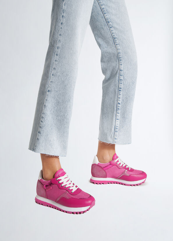 Sneakers in brighty mesh