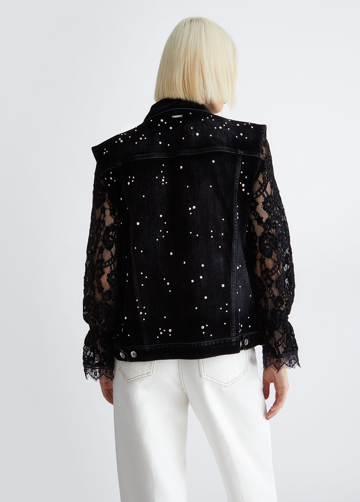 Vest in flocked denim with studs