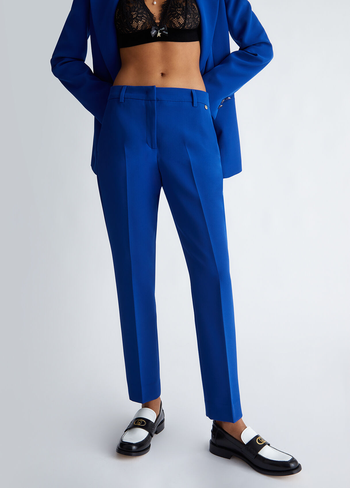 Cigarette trousers