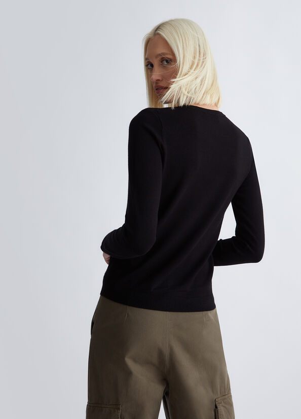 Maglia ecosostenibile scollo a V