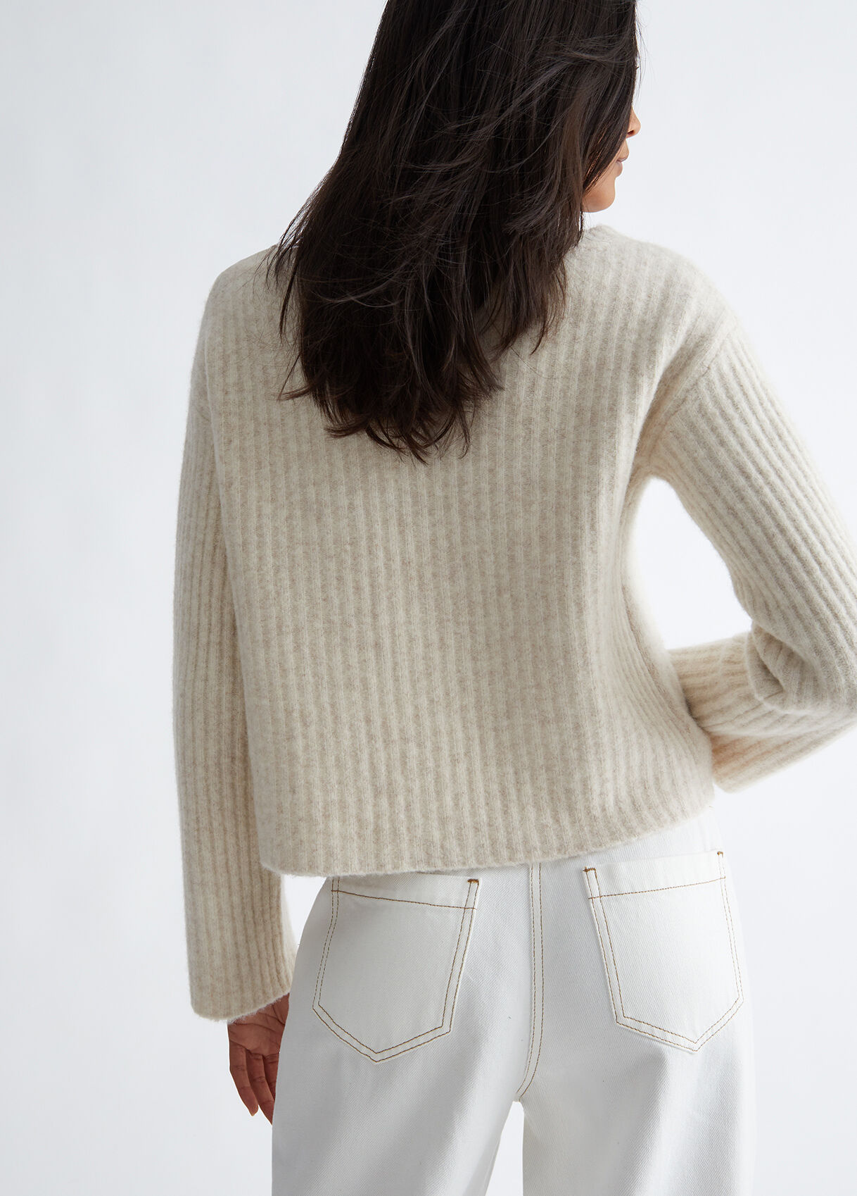Pullover with gemstones