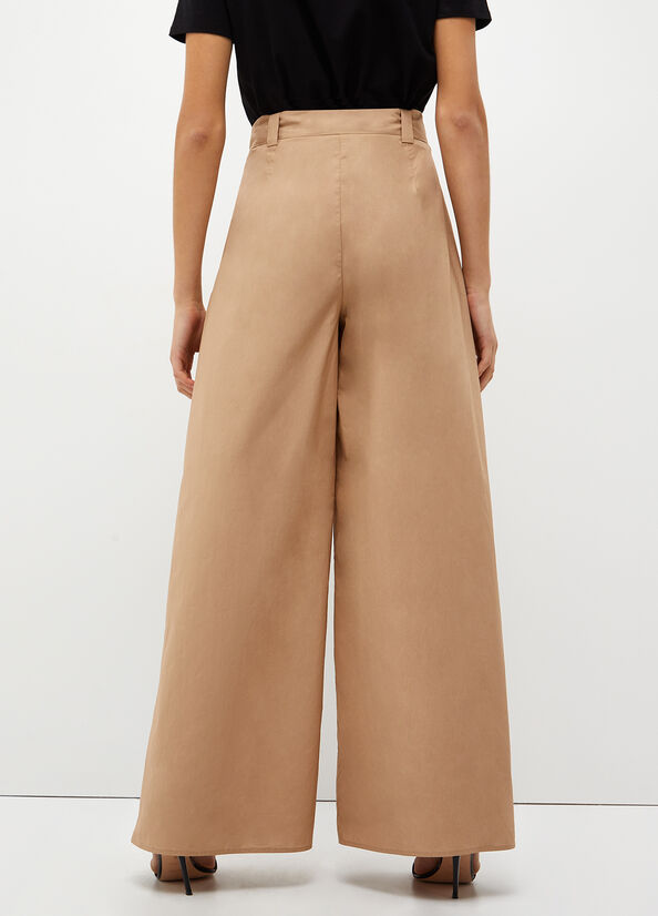 Pantaloni a palazzo