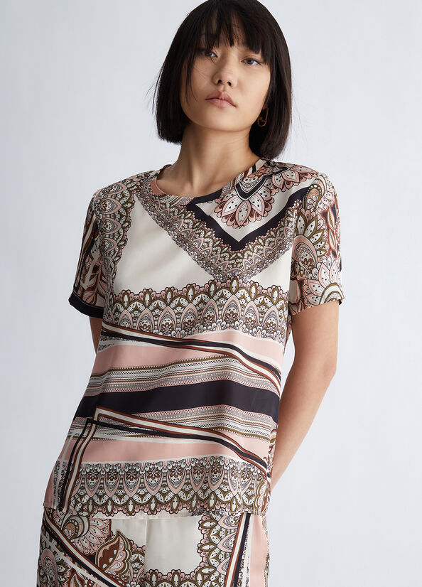 T-shirt con stampa foulard
