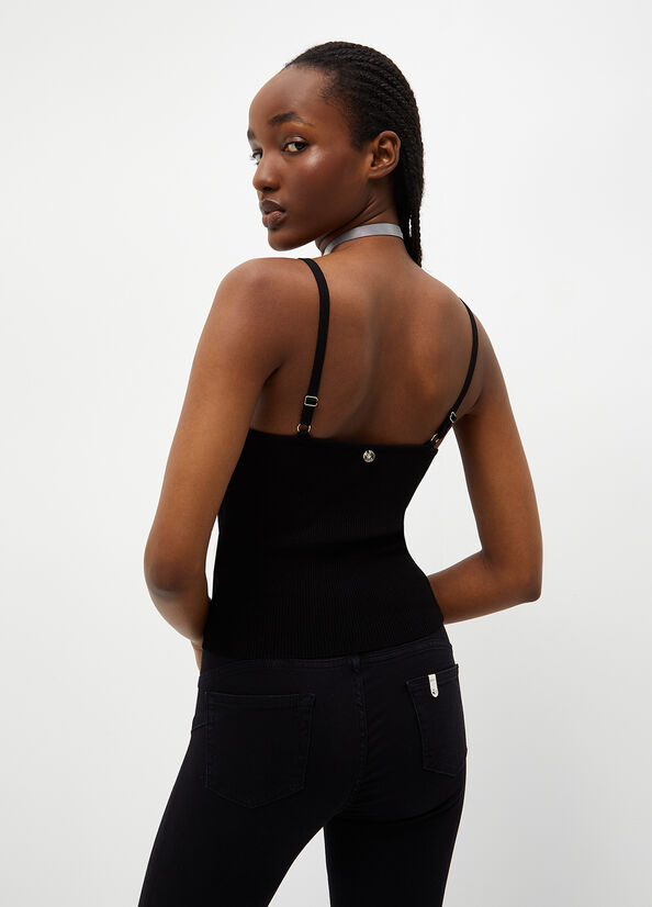 Top nero in maglia