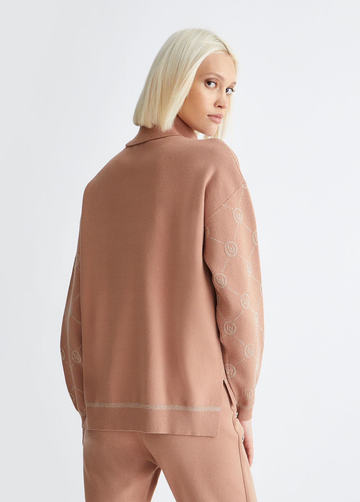 Turtleneck with lurex® logo