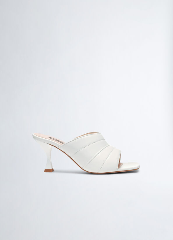 Sandali in pelle con tacco clessidra