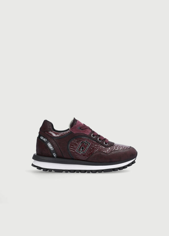 Sneakers con logo gommato
