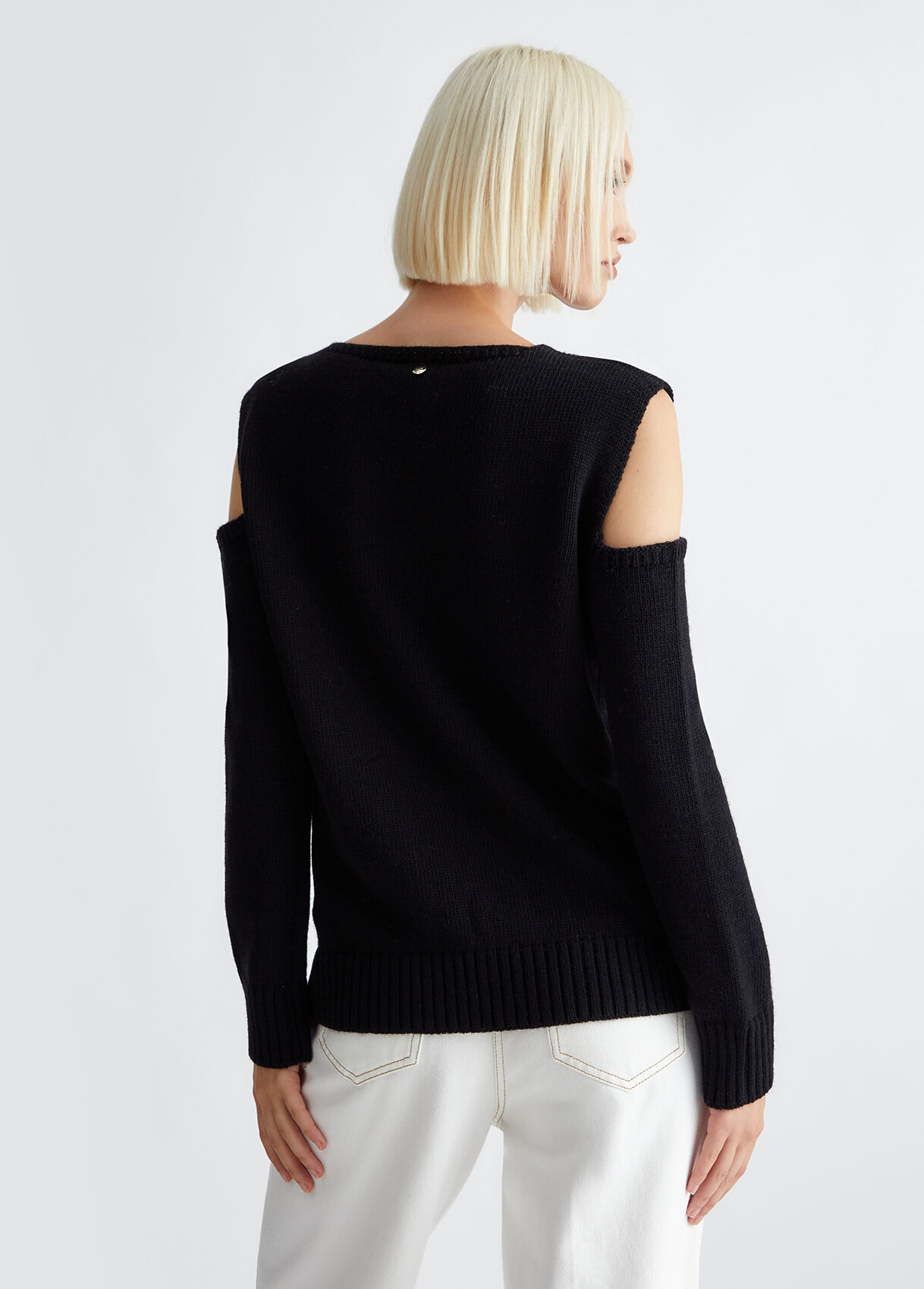 Pullover with jewel stones