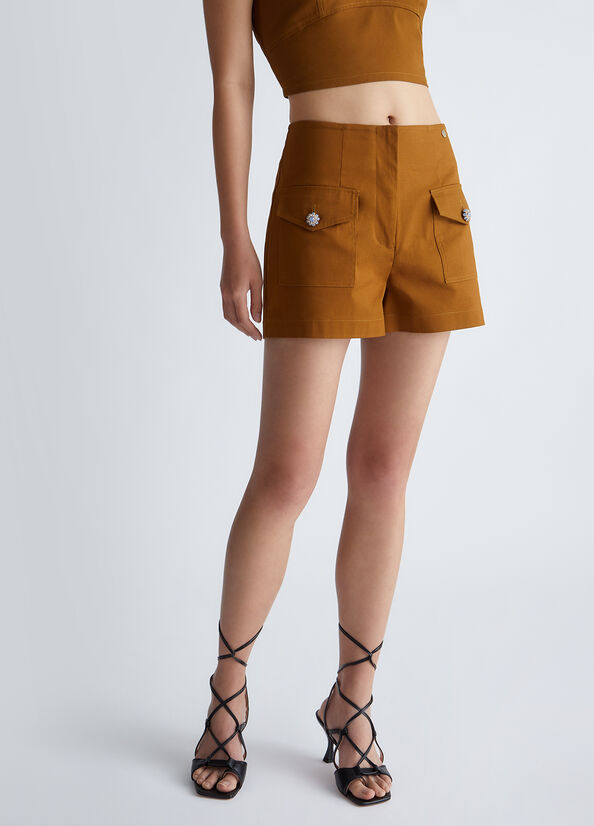 Short con bottoni gioiello