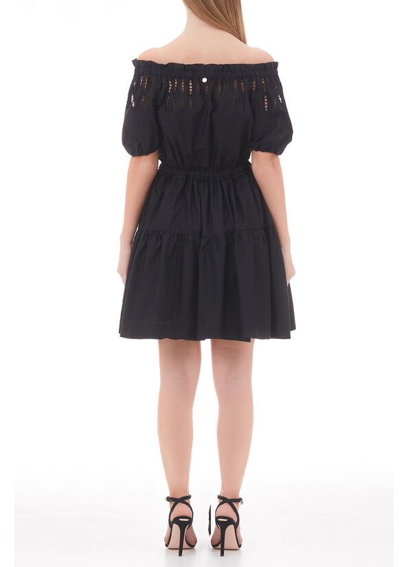 Vestito corto con scollo bardot