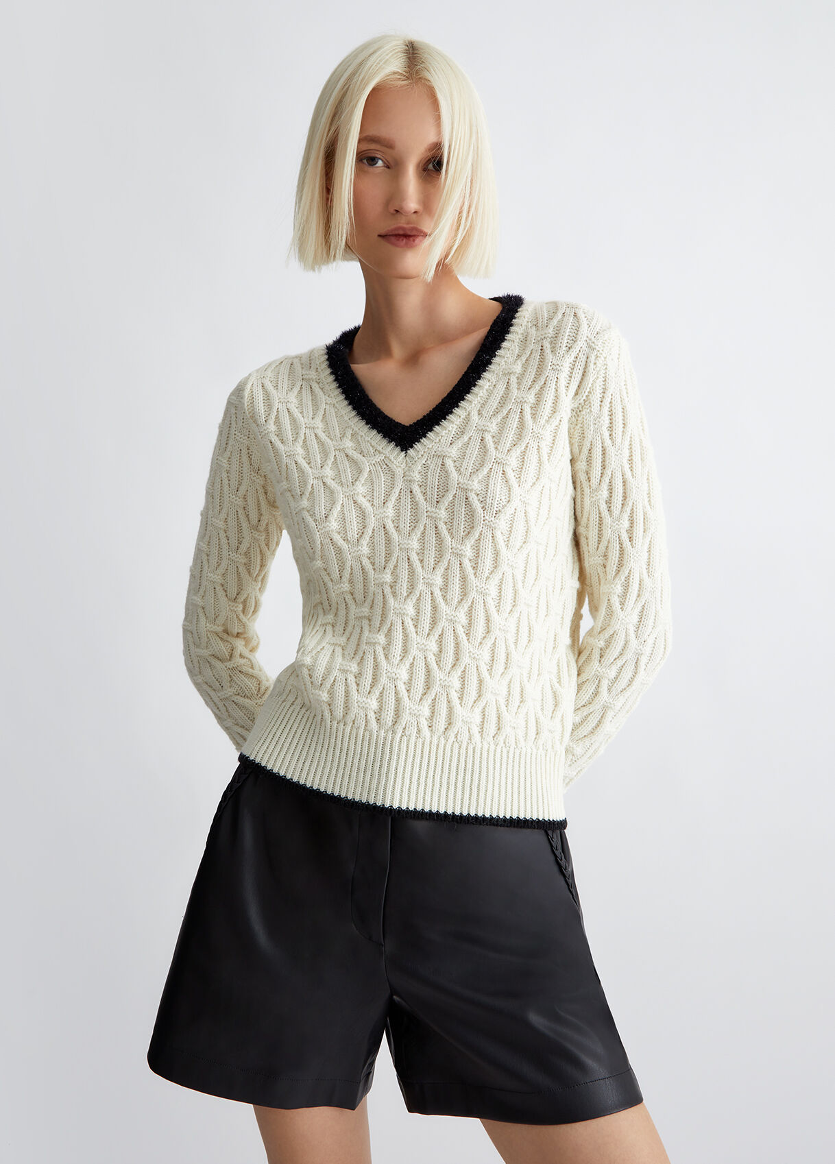 Wool blend pullover