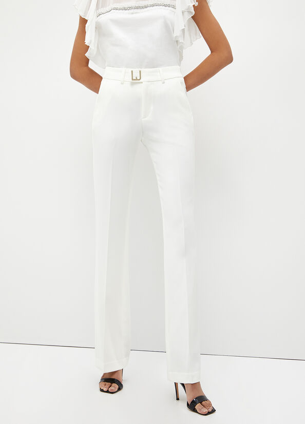 Pantaloni eleganti con cintura