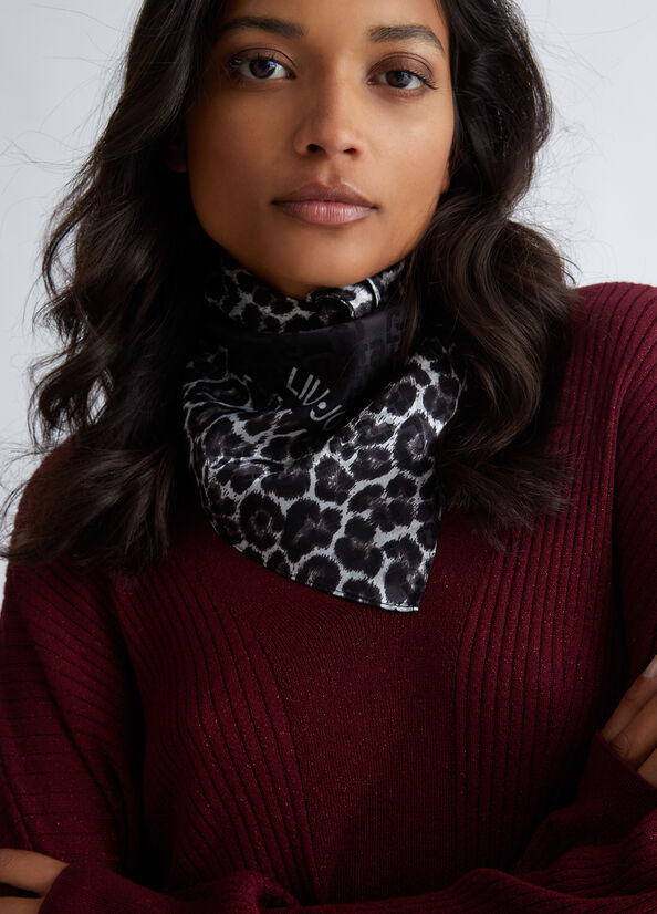Foulard ecosostenibile con logo animalier