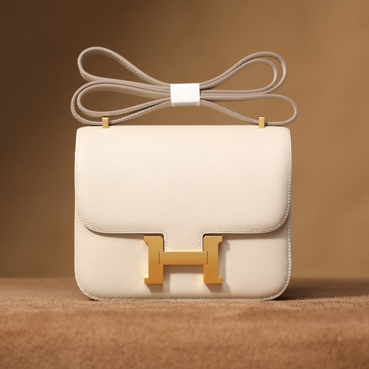 Hermes-Constance-19cm