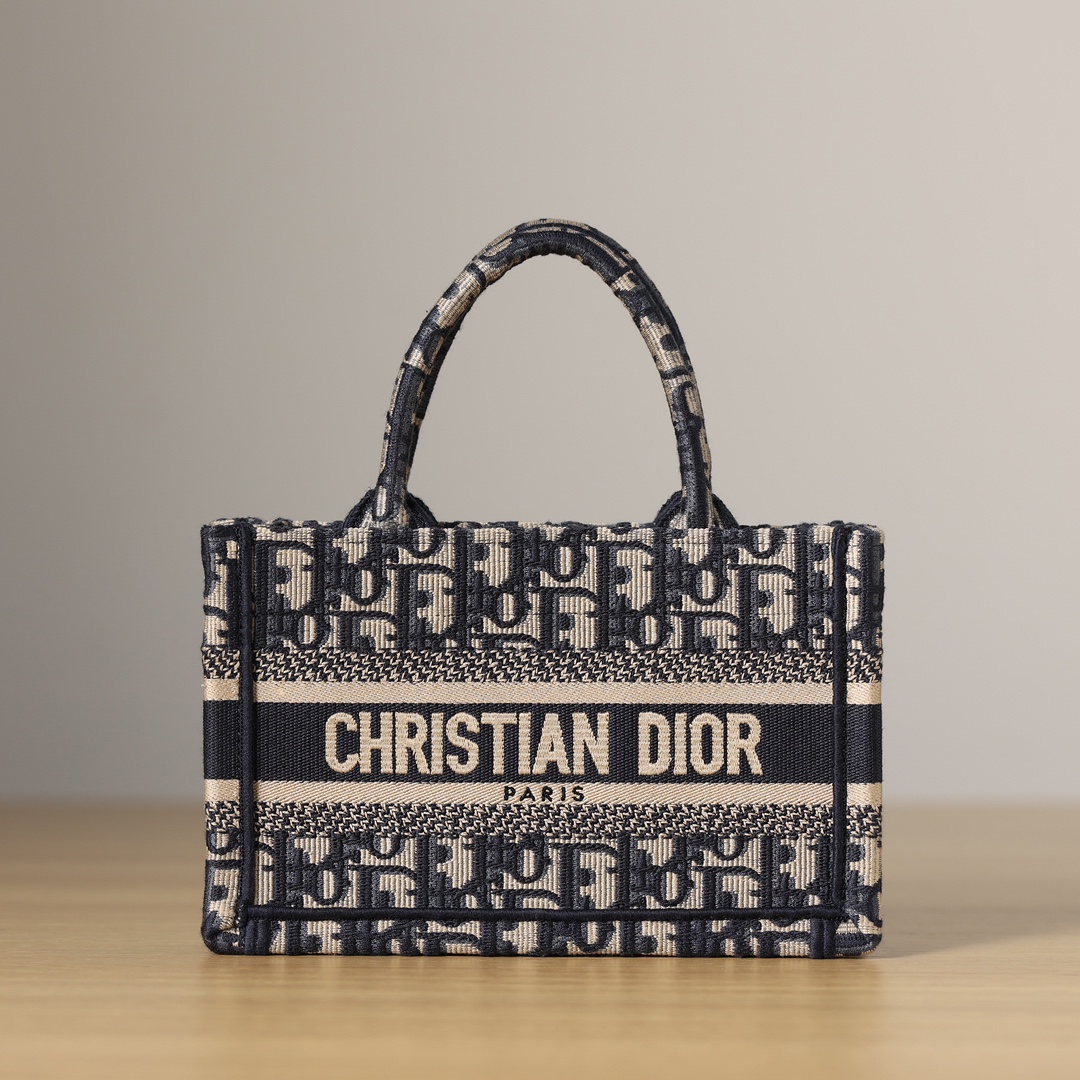 dior-mini book tote-21.5cm