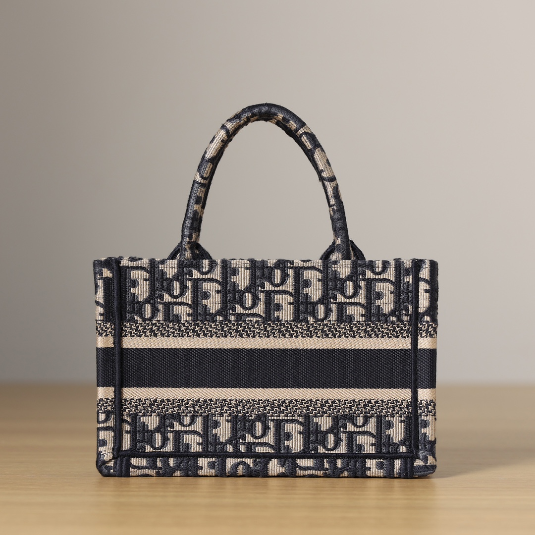 dior-mini book tote-21.5cm