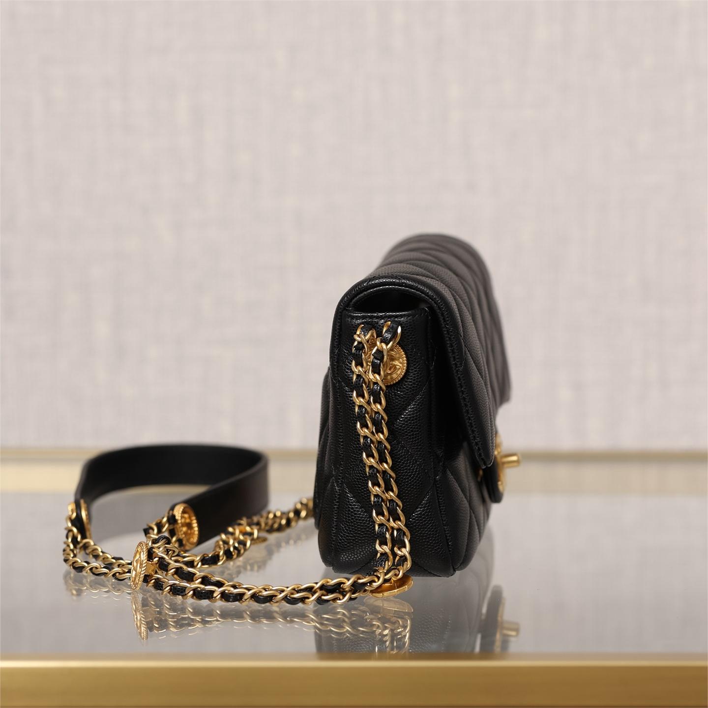 Chanel -22A Flap Bag-21.5cm