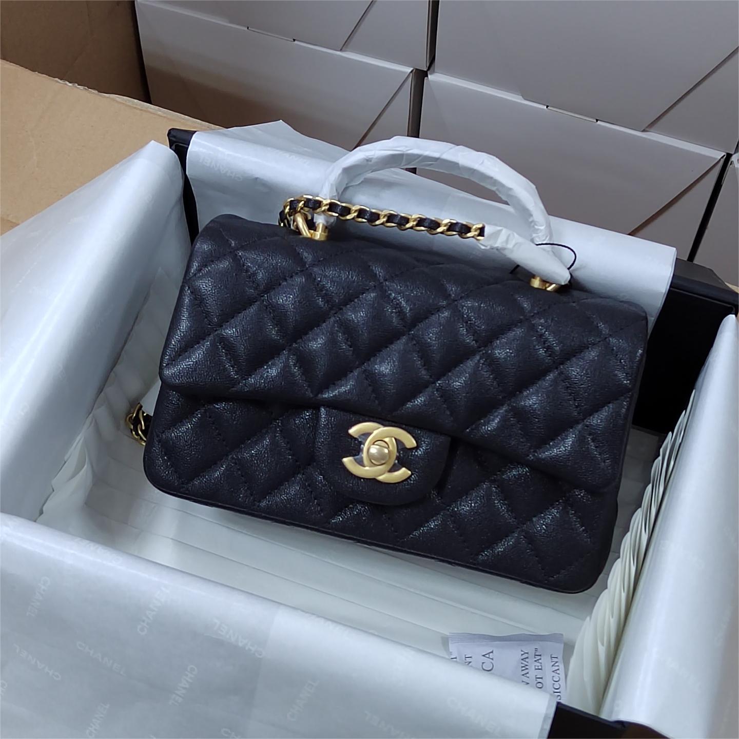 Chanel -Classic Flap mini handle-20cm