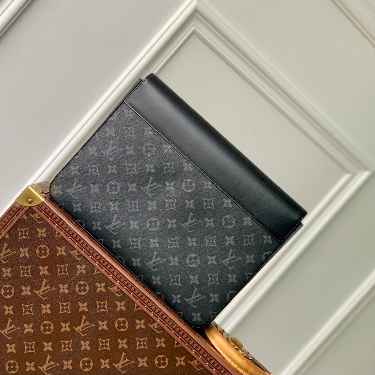 Lv-Pochette Steamer-32cm