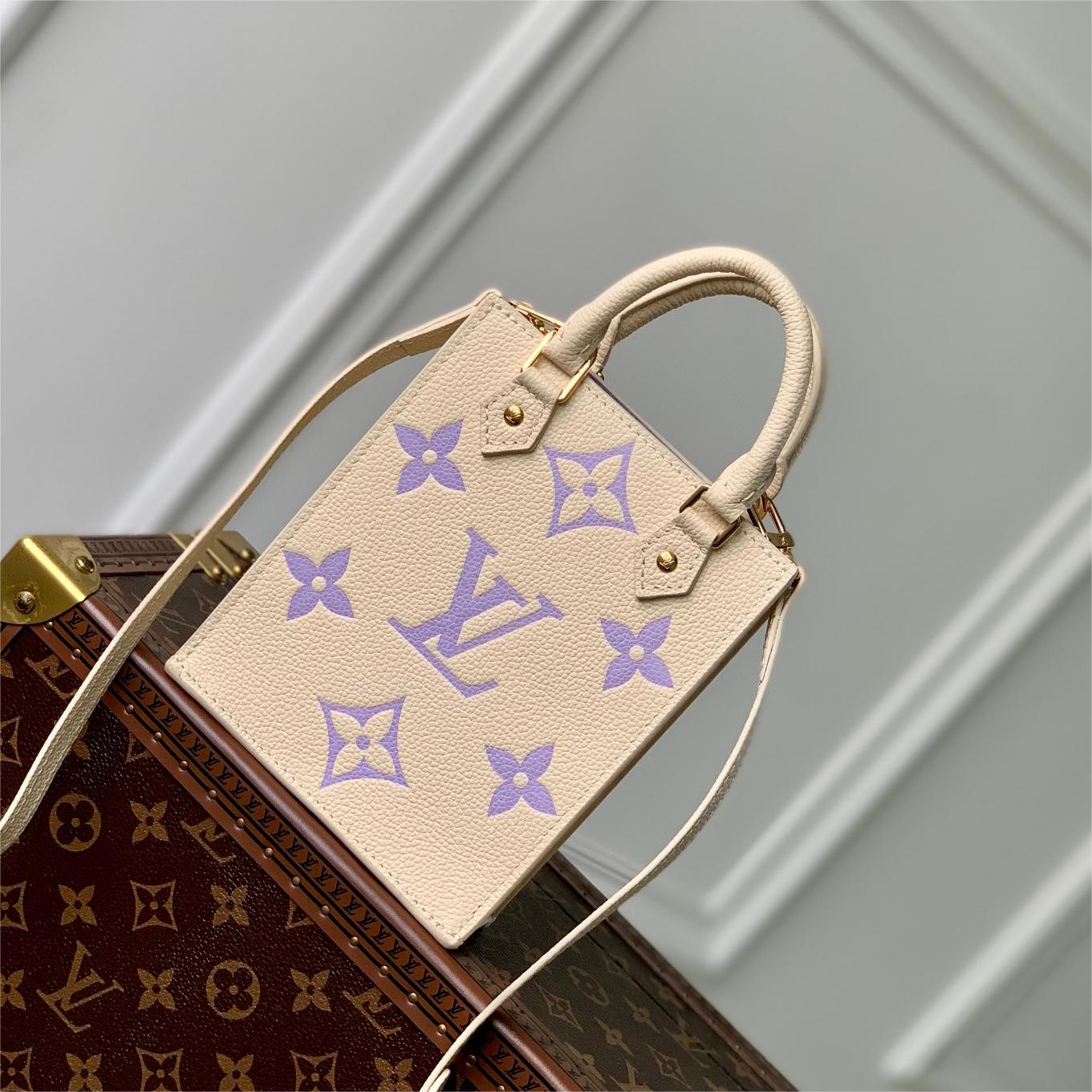 Lv-Petit Sac Plat-17cm
