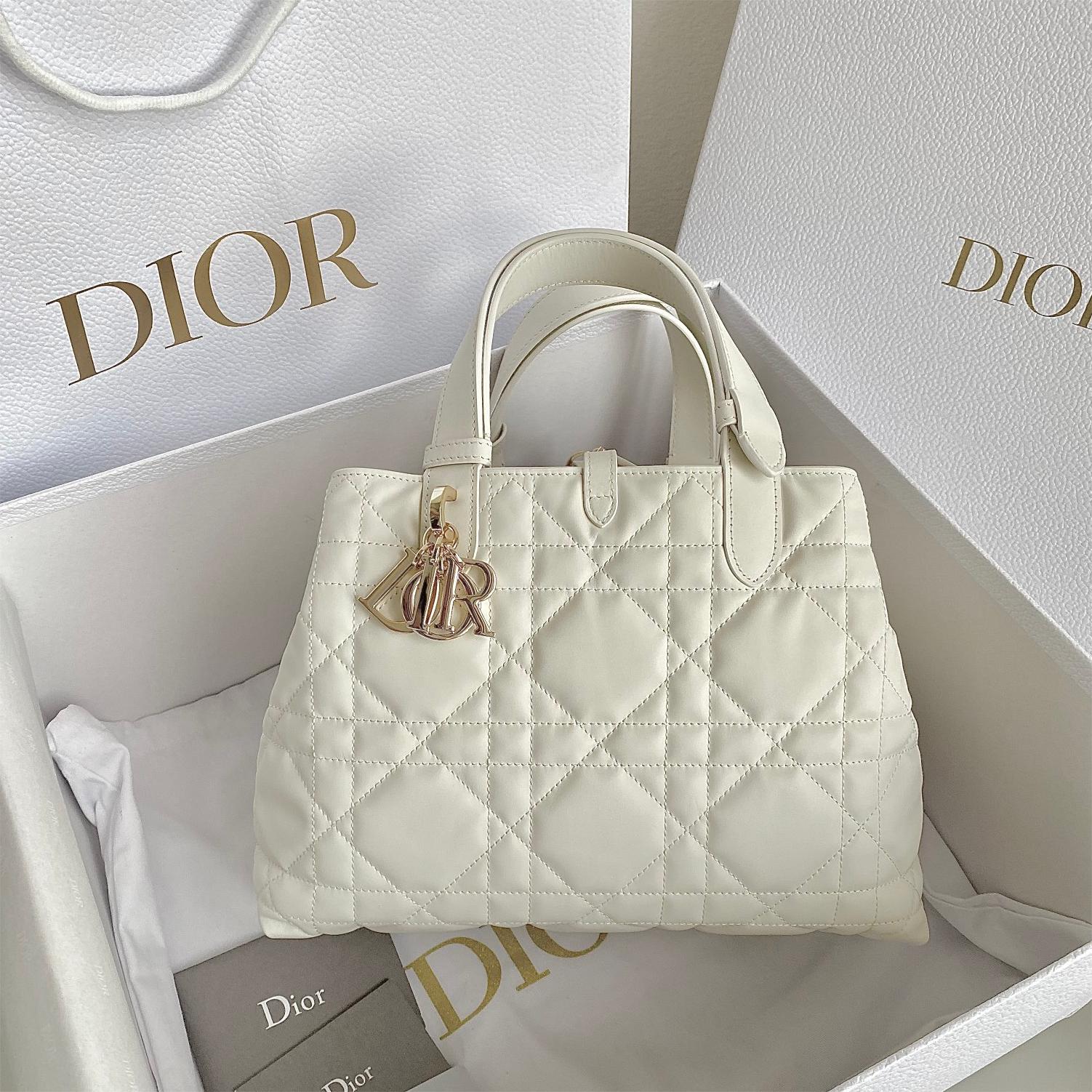 Dior-Toujours-28.5cm